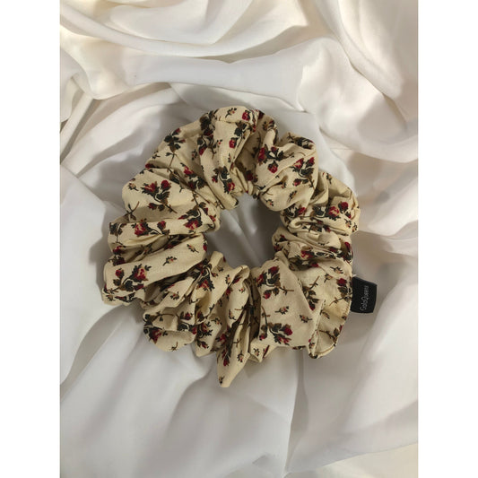 Red Roses Mini Scrunchie